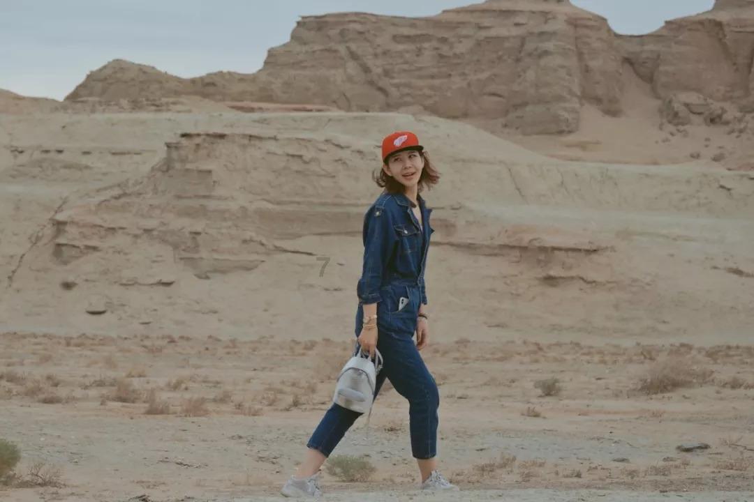 卡通骆驼救援